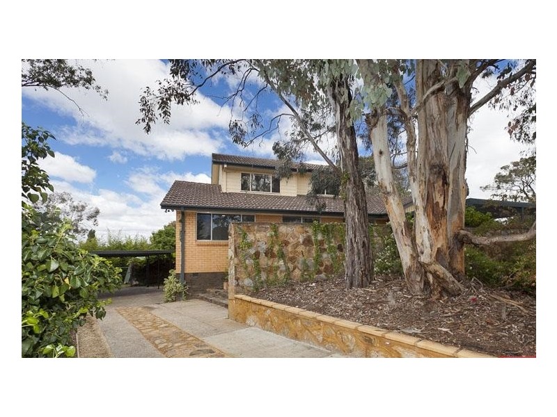 7 Clint Place, Macquarie ACT 2614