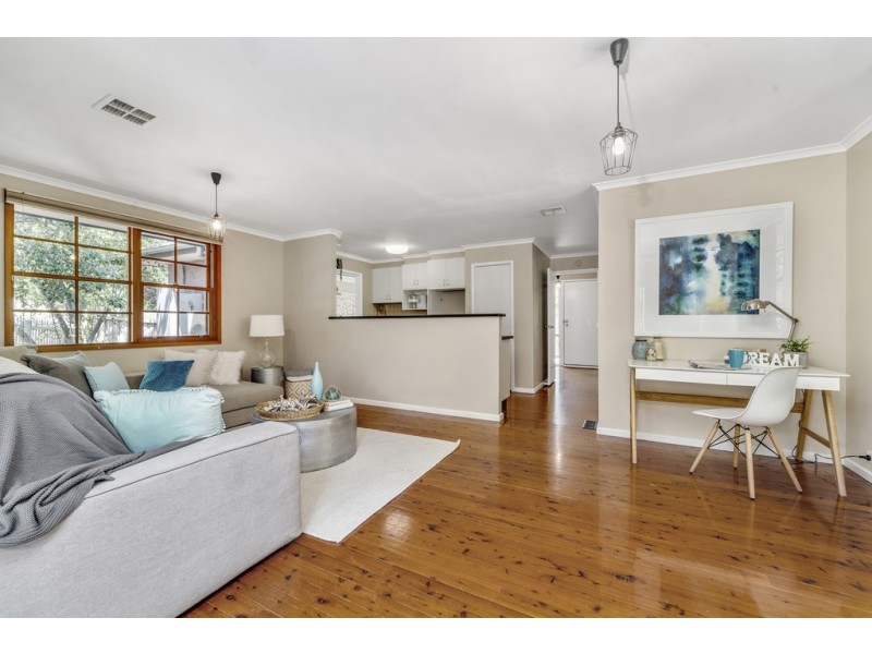 10 Hayward Street, Macgregor ACT 2615