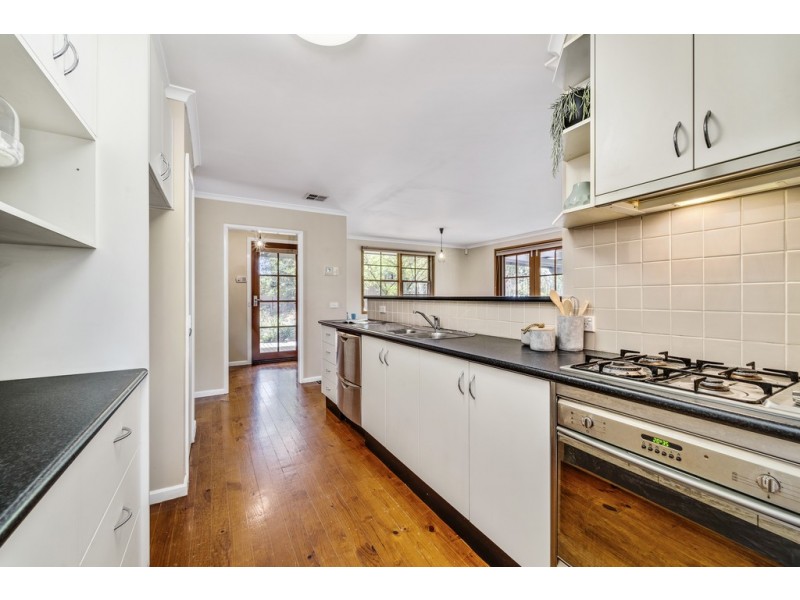10 Hayward Street, Macgregor ACT 2615