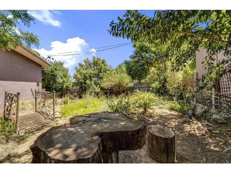 10 Hayward Street, Macgregor ACT 2615