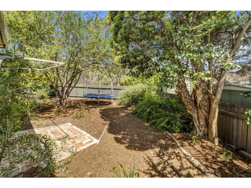 10 Hayward Street, Macgregor ACT 2615