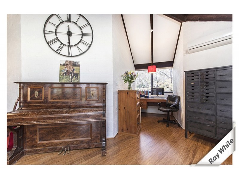 8 Moss Street, Cook ACT 2614