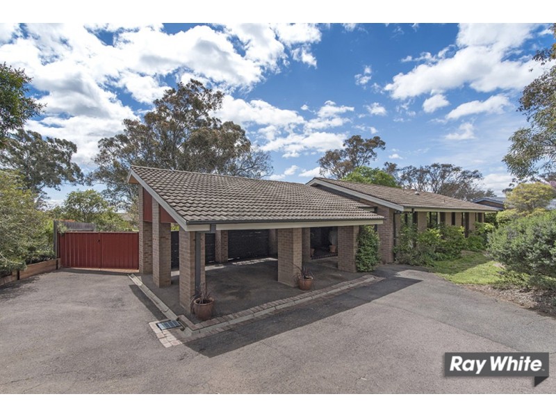 97 Springvale Drive, Weetangera ACT 2614
