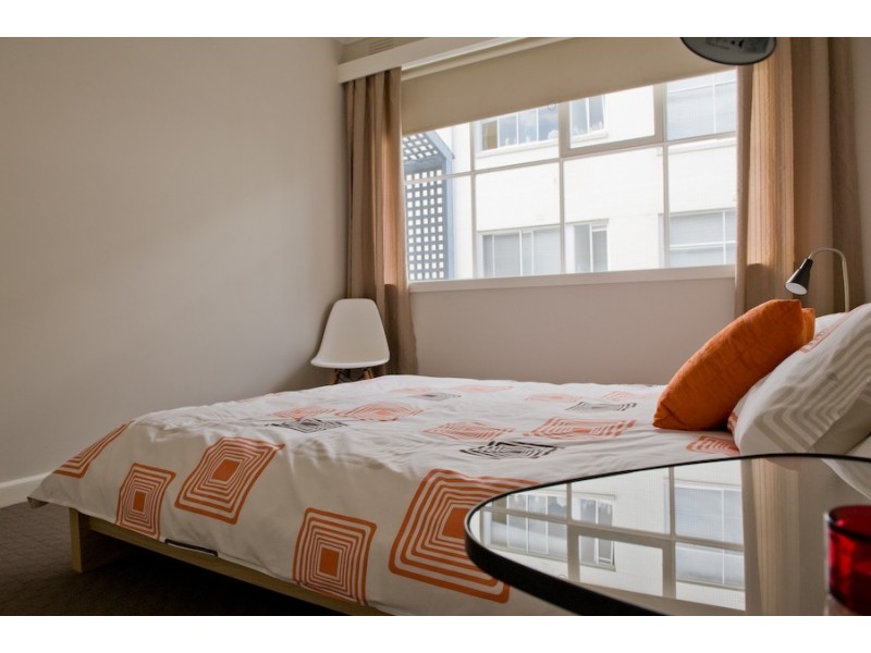 6/128 Glen Huntly Road, Elwood VIC 3184