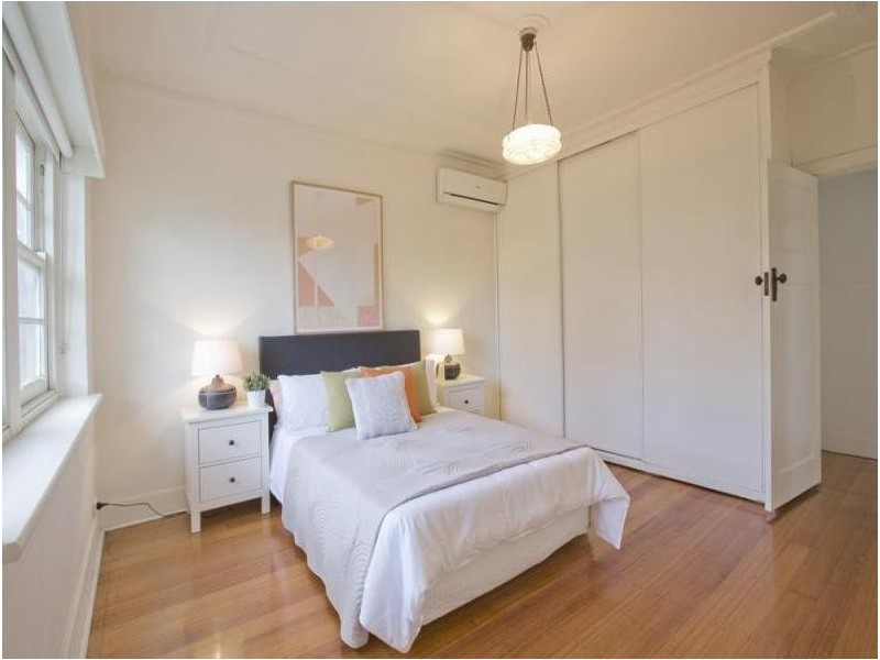 8/9 Charles Street, St Kilda VIC 3182