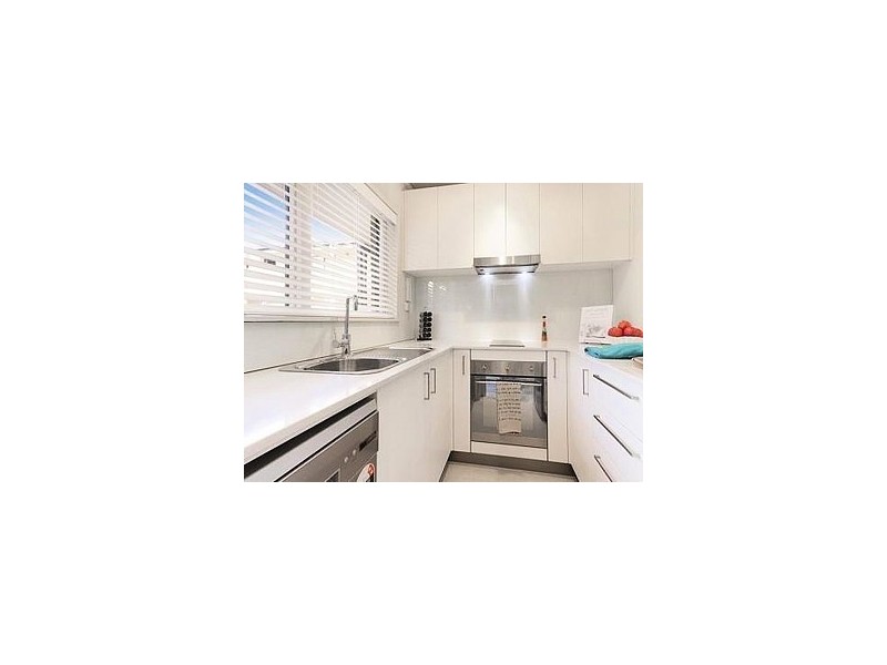 27/3 Herbert Street, St Kilda VIC 3182