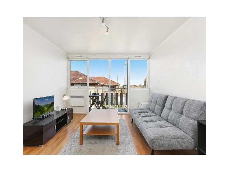 17/51 Chapel Street, St Kilda VIC 3182