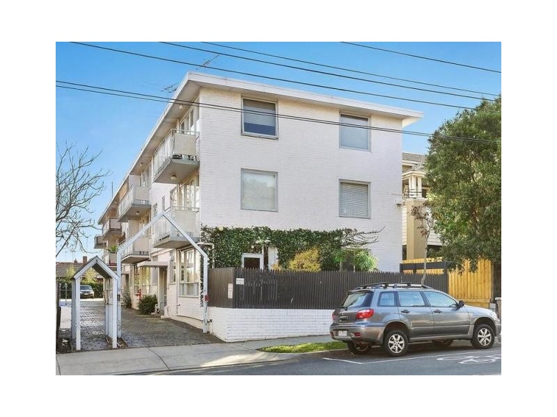17/51 Chapel Street, St Kilda VIC 3182
