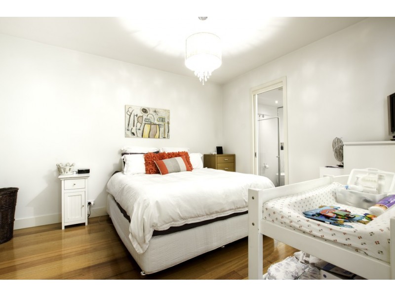 14/10 Tennyson Street, St Kilda VIC 3182