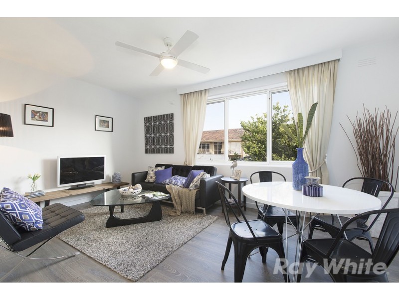 4/63 Carlisle Street, St Kilda VIC 3182