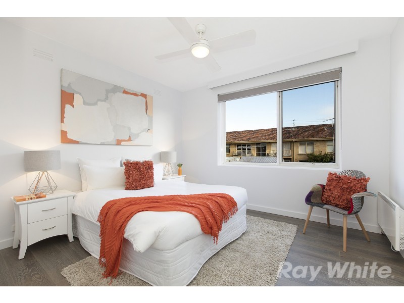 4/63 Carlisle Street, St Kilda VIC 3182