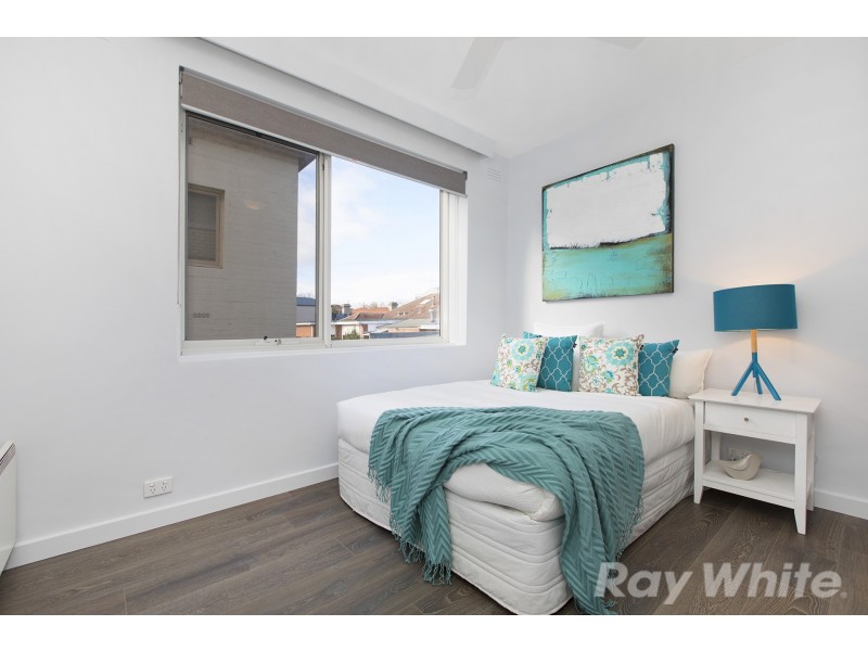 4/63 Carlisle Street, St Kilda VIC 3182