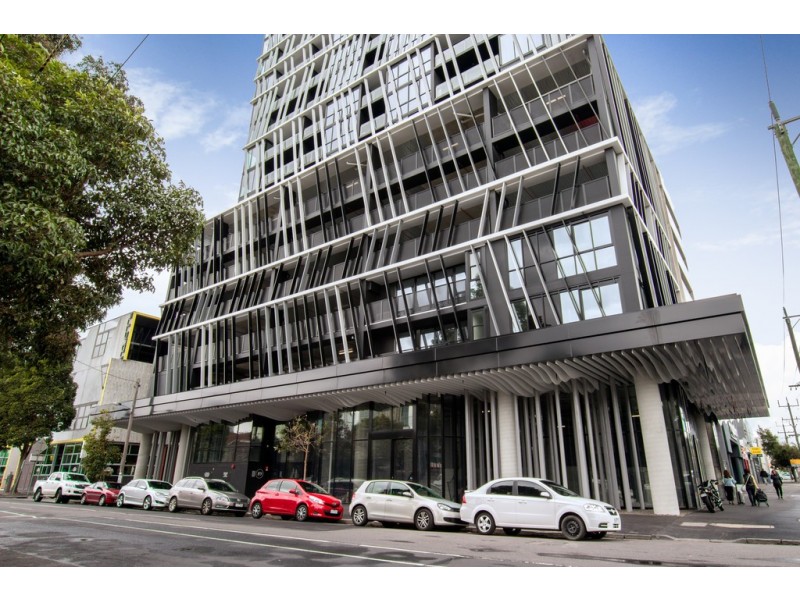 2004/89-103 Gladstone Street, South Melbourne VIC 3205