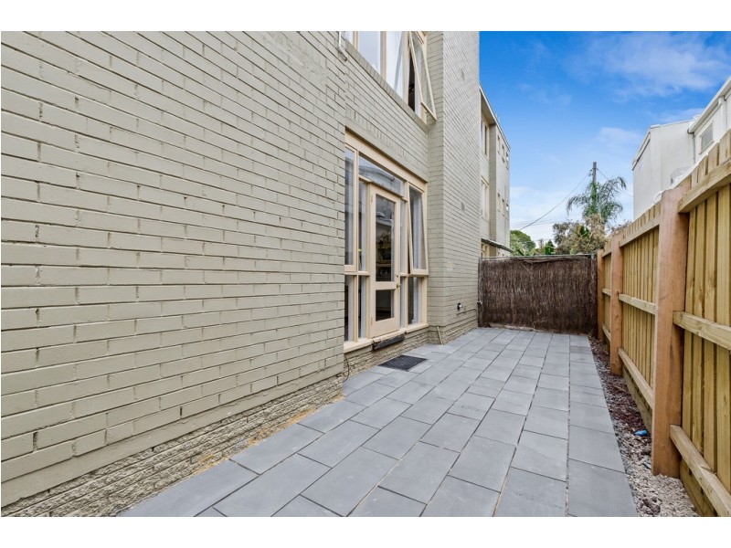 2/77 Hotham Street, St Kilda East VIC 3183