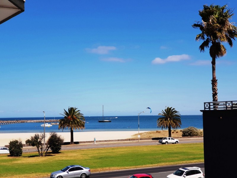 17/318 Beaconsfield Pde, St Kilda West VIC 3182