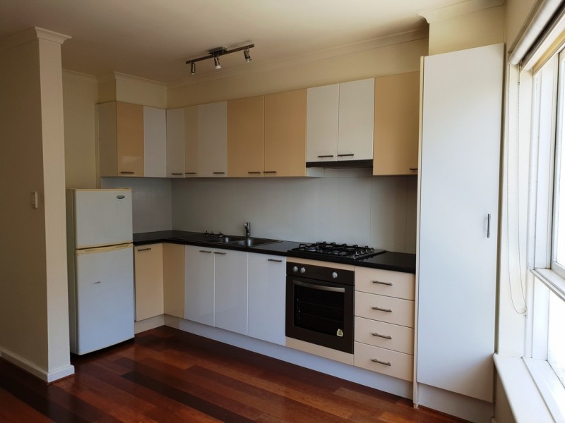 17/318 Beaconsfield Pde, St Kilda West VIC 3182