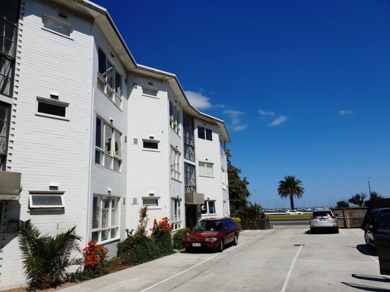 17/318 Beaconsfield Pde, St Kilda West VIC 3182