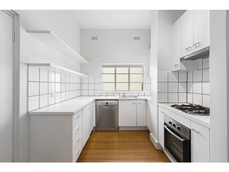 2/145 Fitzroy Street, St Kilda VIC 3182
