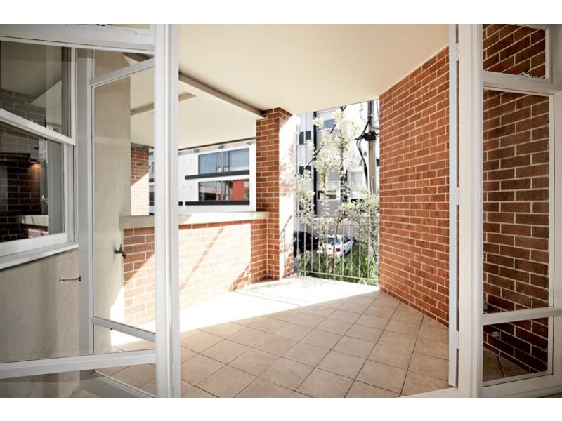 3/10 Carlisle Street, St Kilda VIC 3182