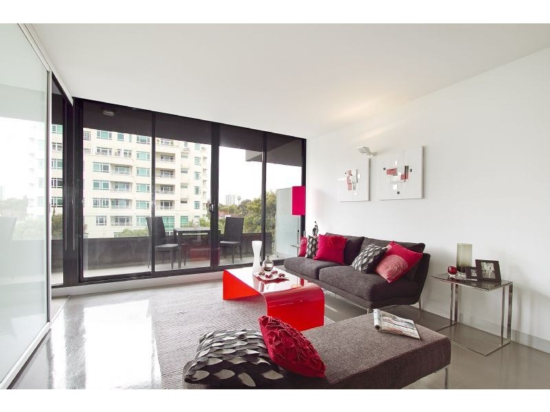 207B/25 Pickles Street, Port Melbourne VIC 3207