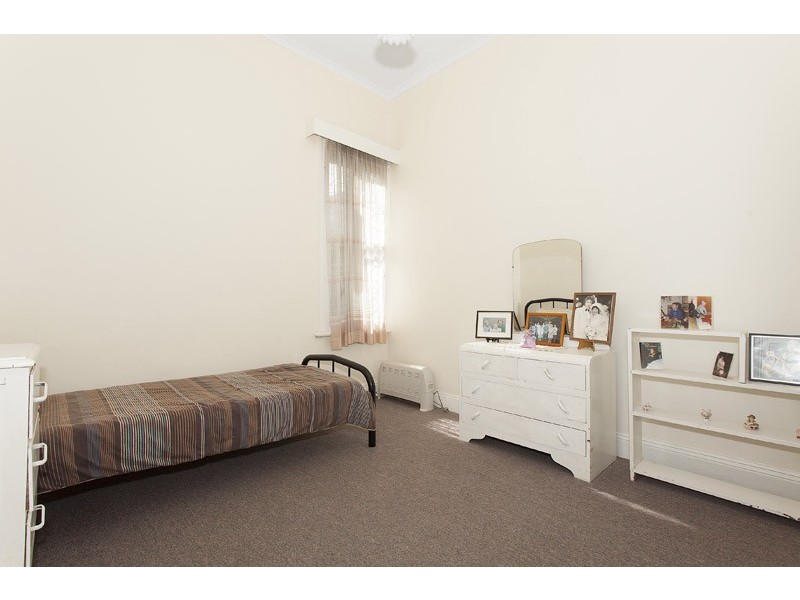 37 Evelyn Street, St Kilda East VIC 3183