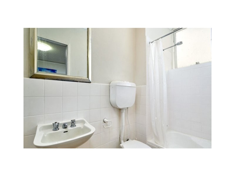 8/239 Canterbury Road, St Kilda VIC 3182