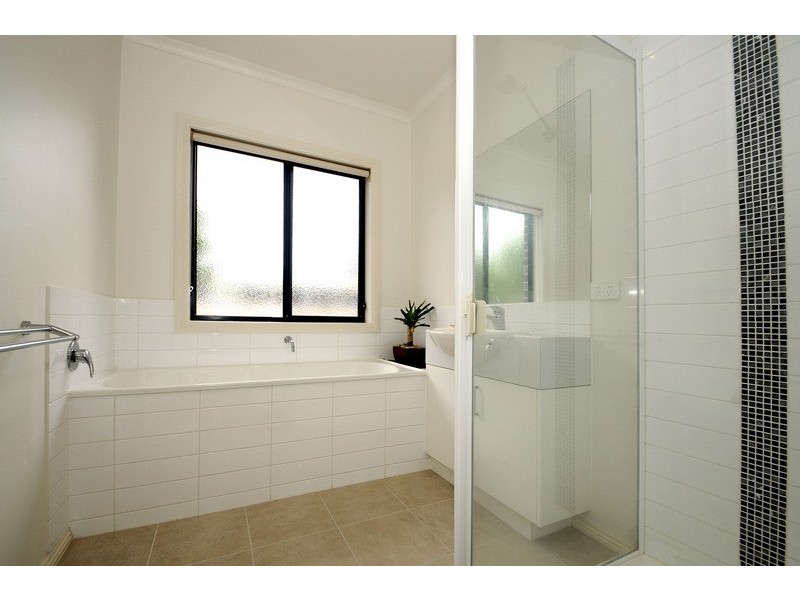 40 Kananook Avenue, Seaford VIC 3198