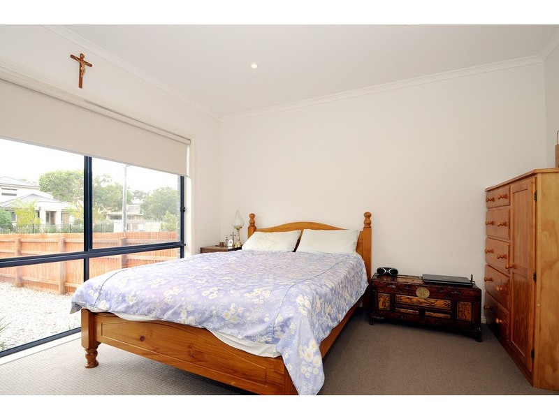 40 Kananook Avenue, Seaford VIC 3198