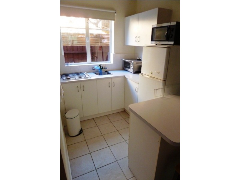 3/131 Glenhuntly Road, Elwood VIC 3184