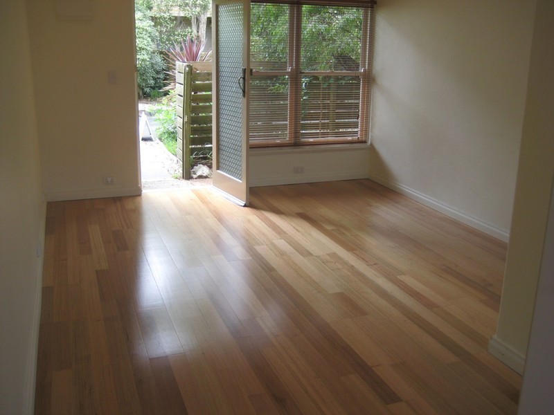 12/71 Coorigil Road, Carnegie VIC 3163