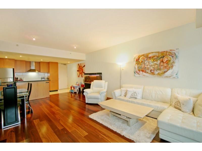 39B/2 Esplanade West, Port Melbourne VIC 3207