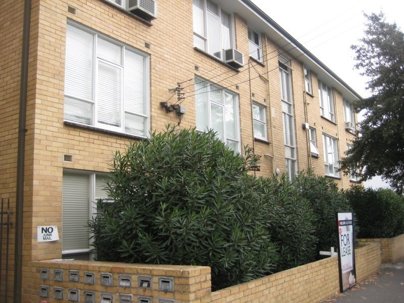 23/233 Canterbury Road, St Kilda VIC 3182