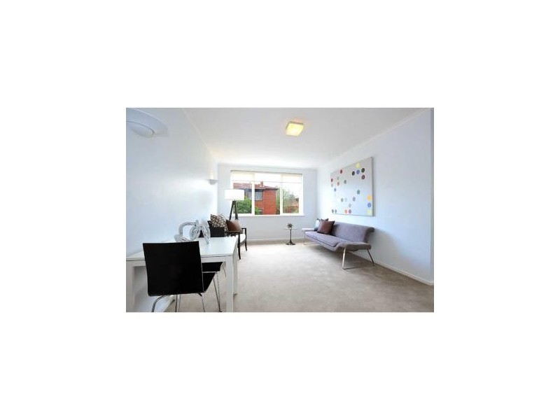 26/4 Alfred Square, St Kilda VIC 3182
