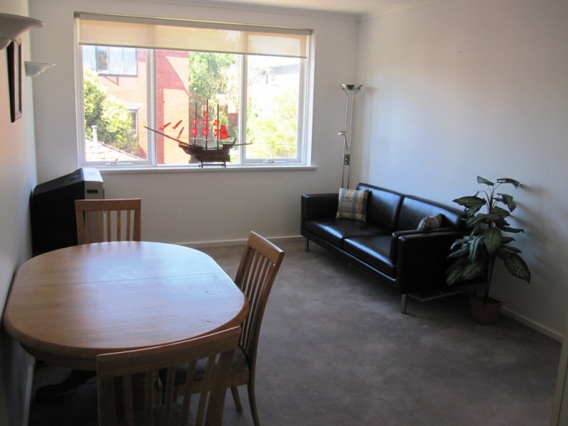 26/4 Alfred Square, St Kilda VIC 3182
