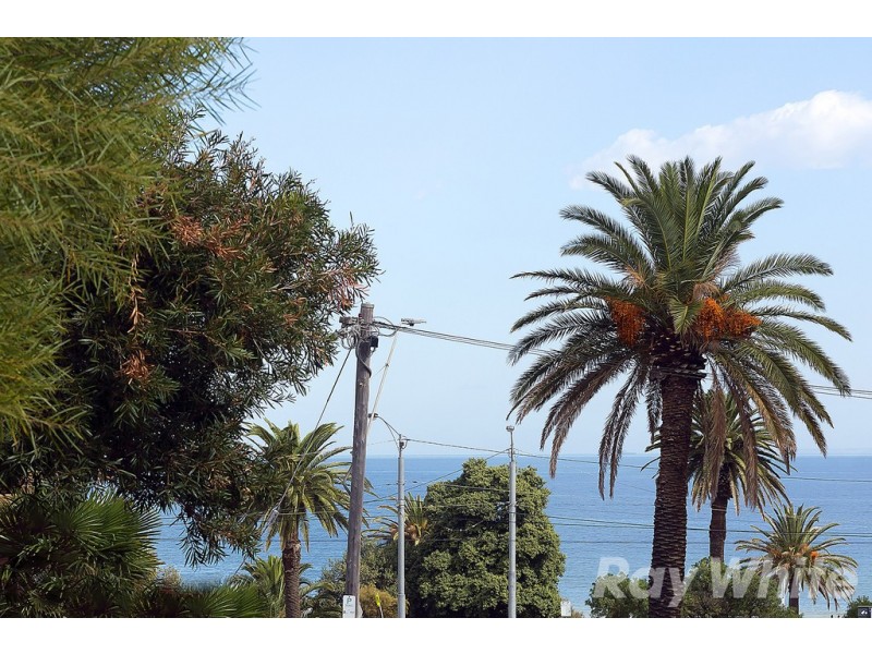 25/4 Alfred Square, St Kilda VIC 3182