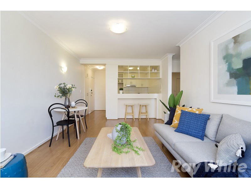 25/4 Alfred Square, St Kilda VIC 3182