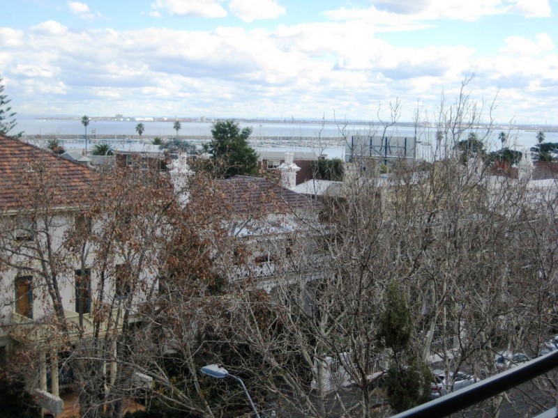 22/12 Acland Street, St Kilda VIC 3182