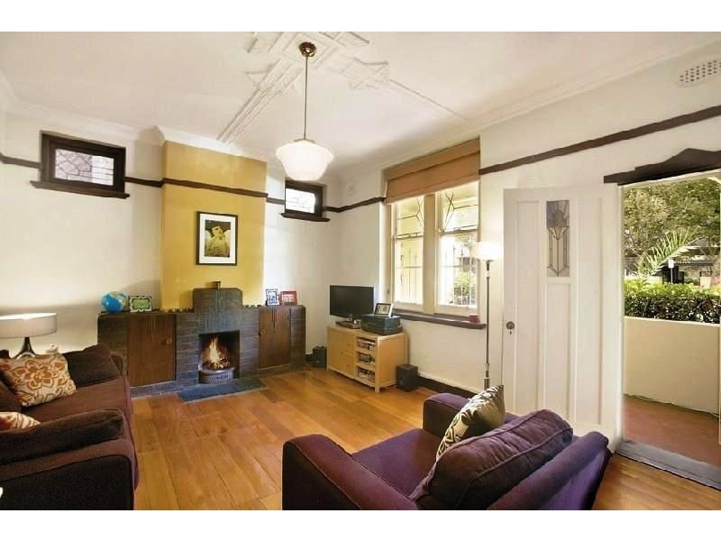 1/1 Robe Street, St Kilda VIC 3182