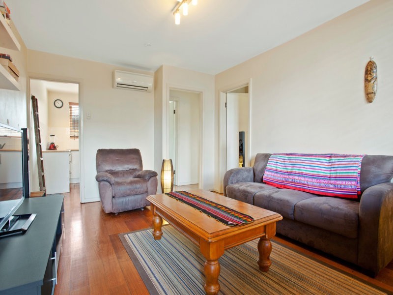 9/72-74 Carlisle Street, St Kilda VIC 3182