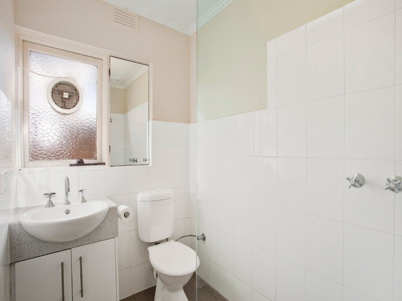9/72-74 Carlisle Street, St Kilda VIC 3182