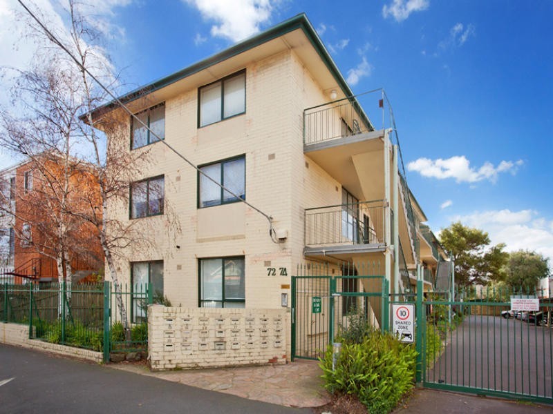 9/72-74 Carlisle Street, St Kilda VIC 3182