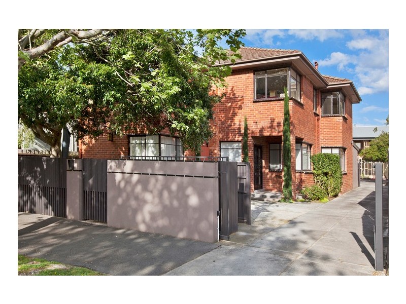 2/57 Foam Street, Elwood VIC 3184