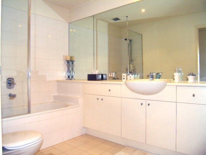 5/2 Graham Street, Port Melbourne VIC 3207