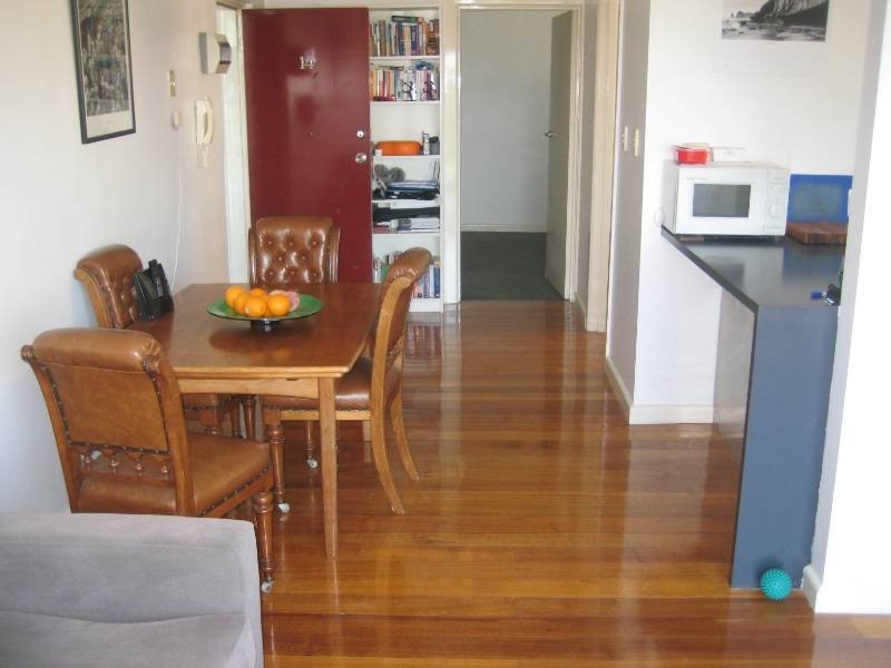 14/400 Barkly Street, Elwood VIC 3184