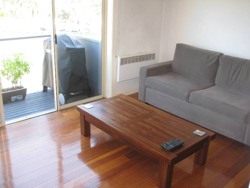 14/400 Barkly Street, Elwood VIC 3184