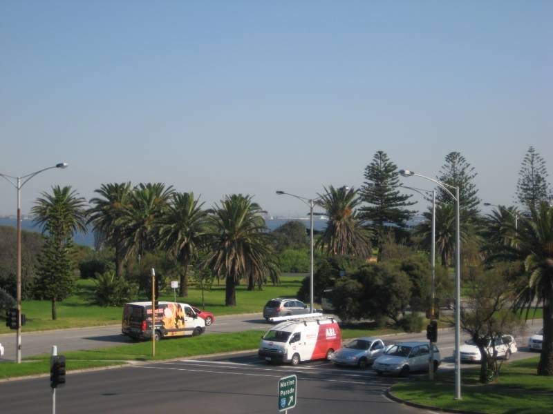 14/400 Barkly Street, Elwood VIC 3184