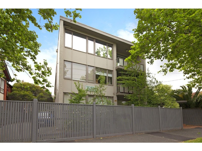 9/119 Brighton Road, Elwood VIC 3184