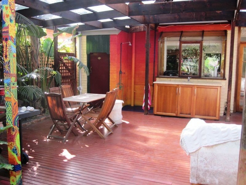 18 Foam Street, Elwood VIC 3184