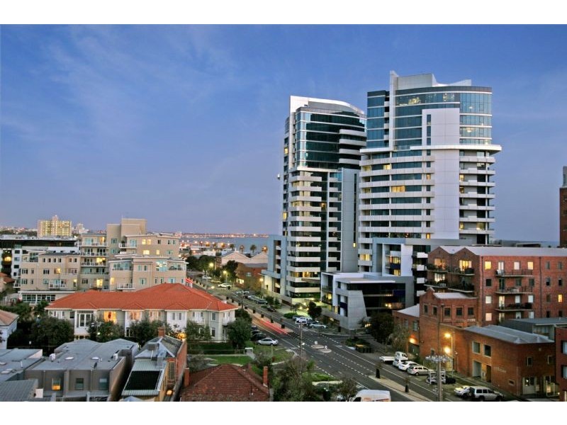 704E/126 Rouse Street, Port Melbourne VIC 3207