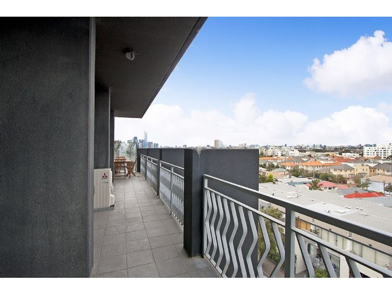704E/126 Rouse Street, Port Melbourne VIC 3207